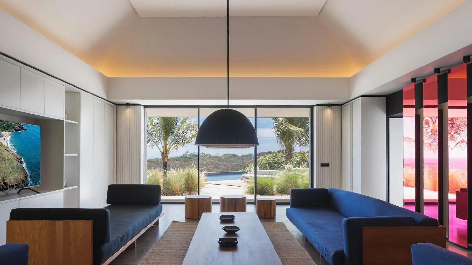 Well-Decorated Magnificent Villa Pointe Milou
